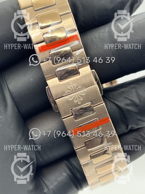 Товар Patek Philippe Nautilus 40mm 5724/12R-001 Фото 12 - Patek Philippe Nautilus 40mm 5724/12R-001